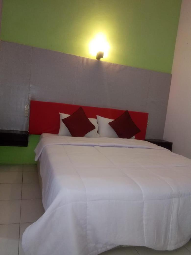 Hotel Segara Mandala Negara  Pokoj fotografie
